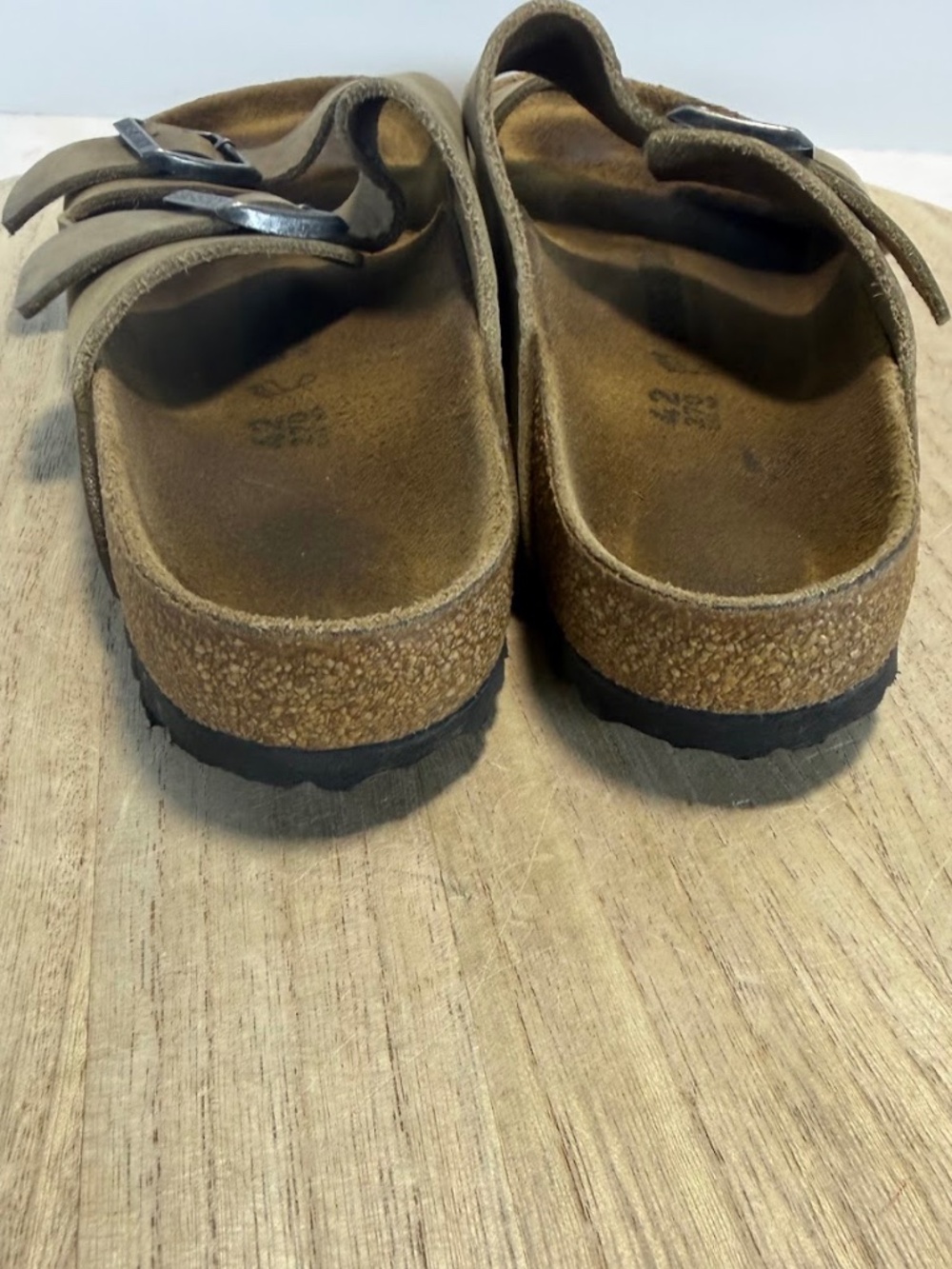 Birkenstock Arizona Taupe Suede Sandals EU 42 US Men 9-9.5 Narrow Fit - Picture 2 of 9
